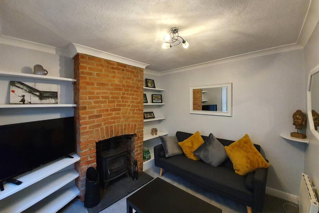 Cosy, Quirky, Comfy 'N' Chic House- Leilighet Swindon Eksteriør bilde
